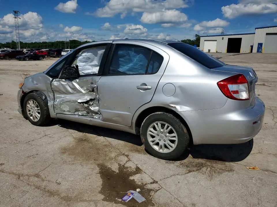 2013 SUZUKI SX4 LE  