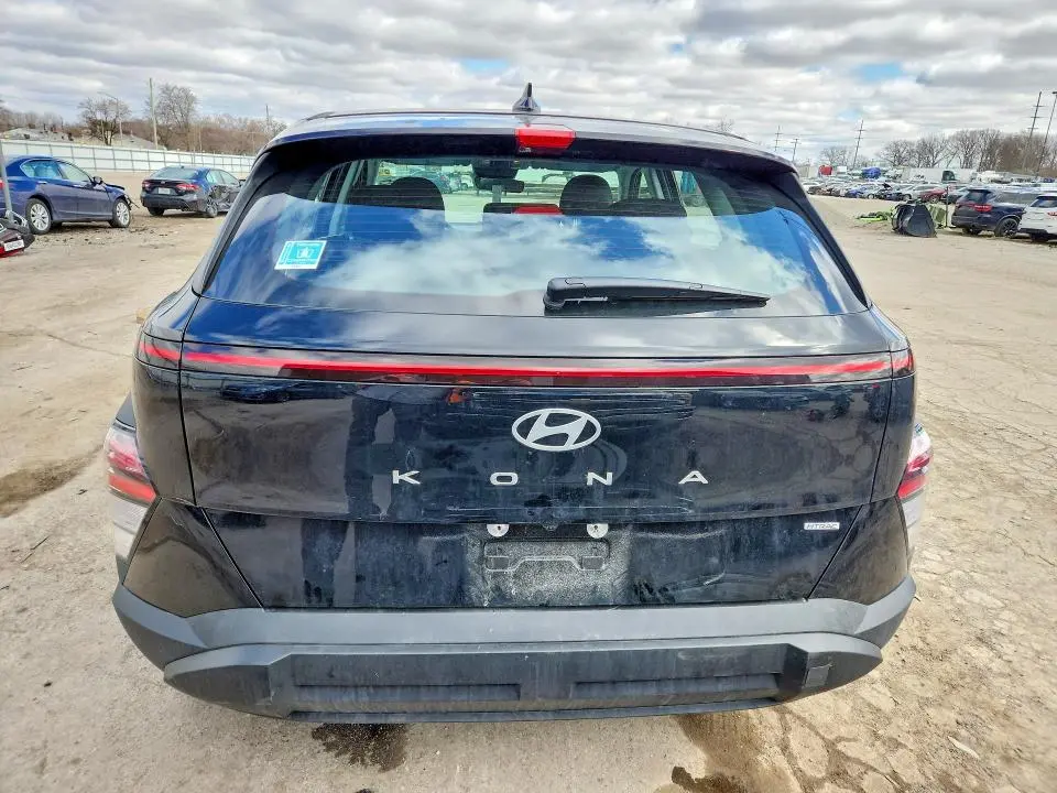 2026 HYUNDAI KONA SE  