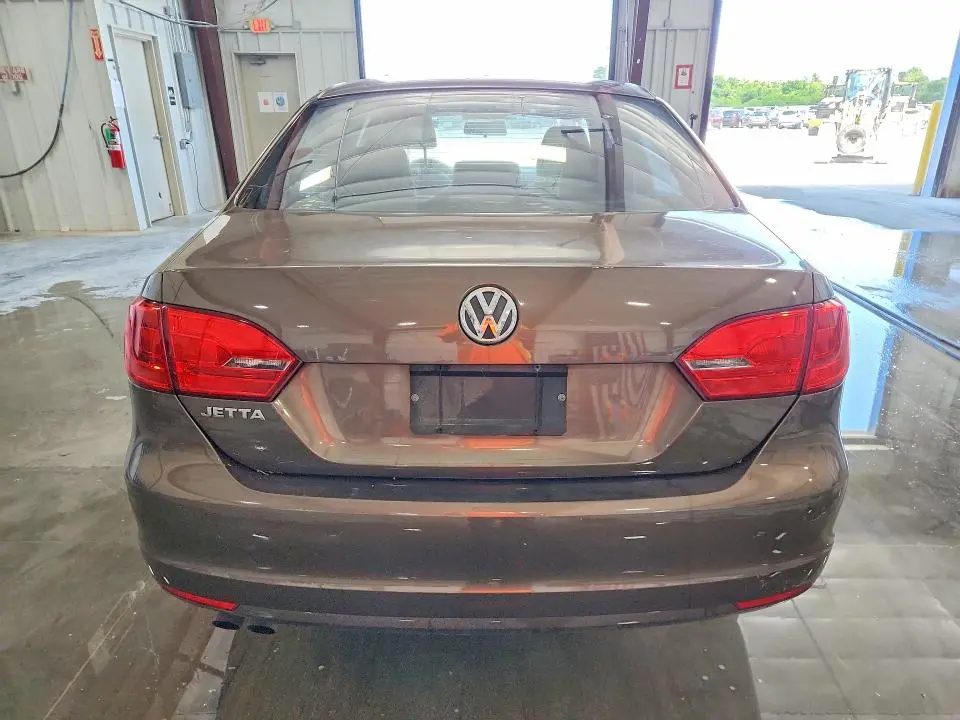 2014 VOLKSWAGEN JETTA BASE  