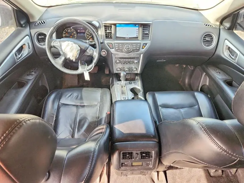 2018 NISSAN PATHFINDER SL  