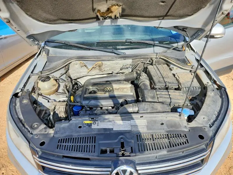 2016 VOLKSWAGEN TIGUAN S  