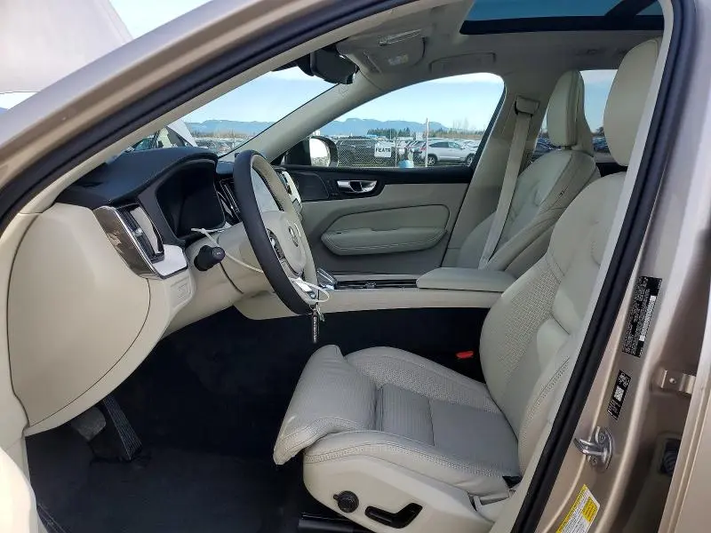 2026 VOLVO XC60 ULTRA  
