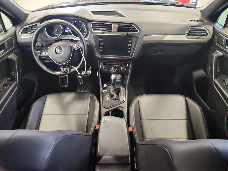 2021 VOLKSWAGEN TIGUAN SE  