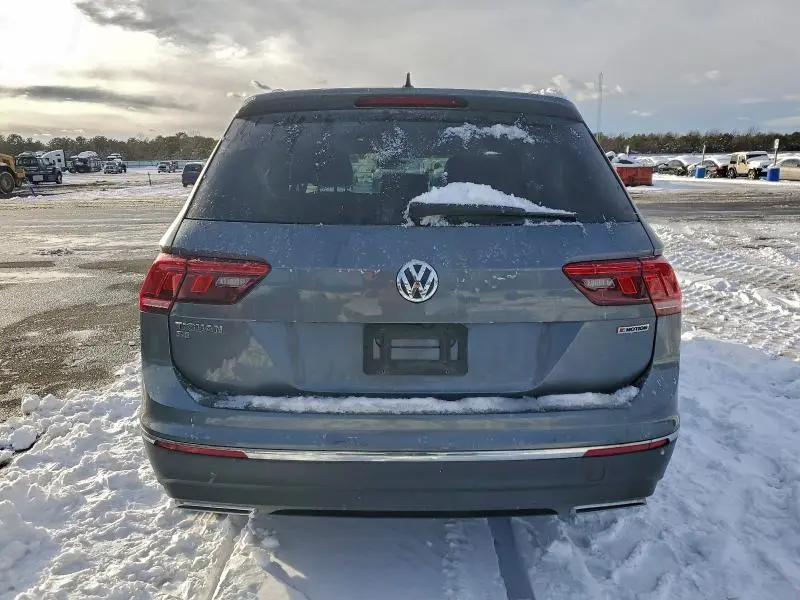 2021 VOLKSWAGEN TIGUAN SE  