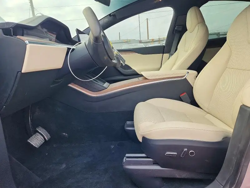 2025 TESLA MODEL X   