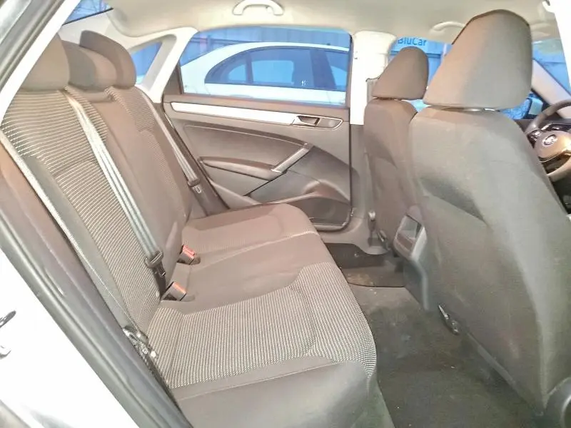 2018 VOLKSWAGEN PASSAT S  