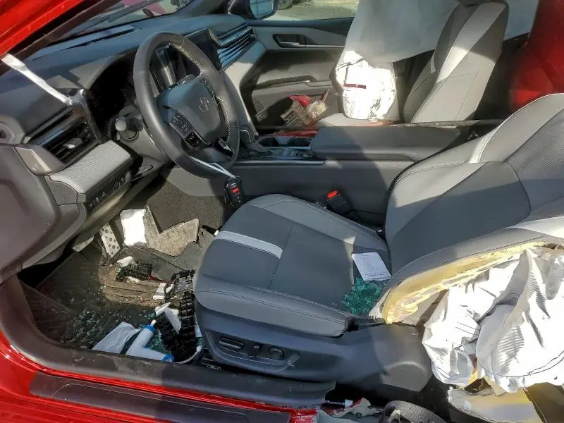 2025 TOYOTA CAMRY XSE  