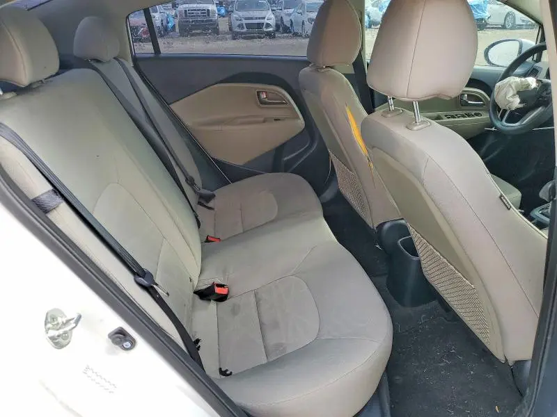 2015 KIA RIO LX  