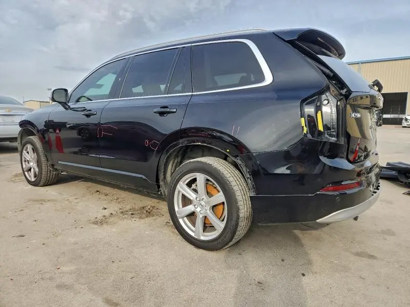 2022 VOLVO XC90 T5 MOMENTUM  