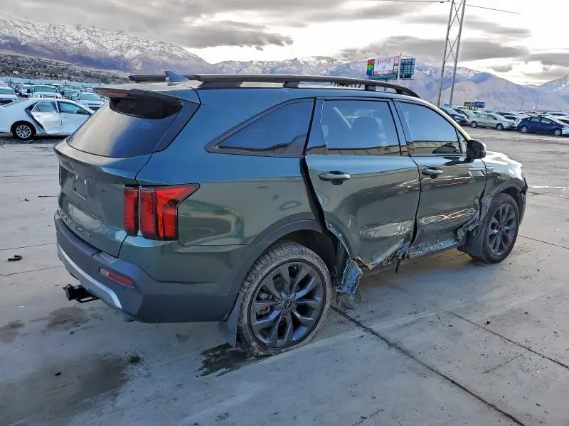2022 KIA SORENTO EX  