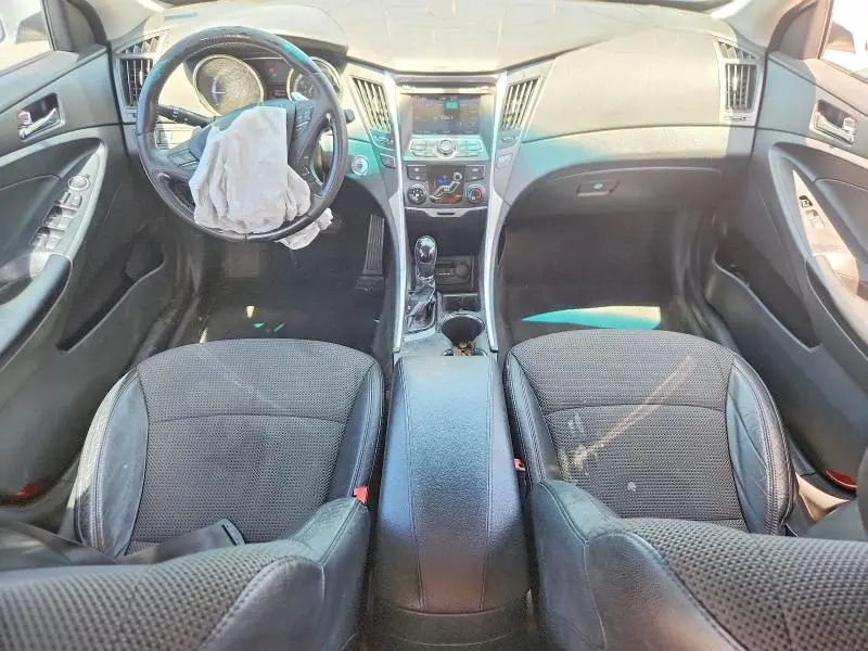 2011 HYUNDAI SONATA SE  
