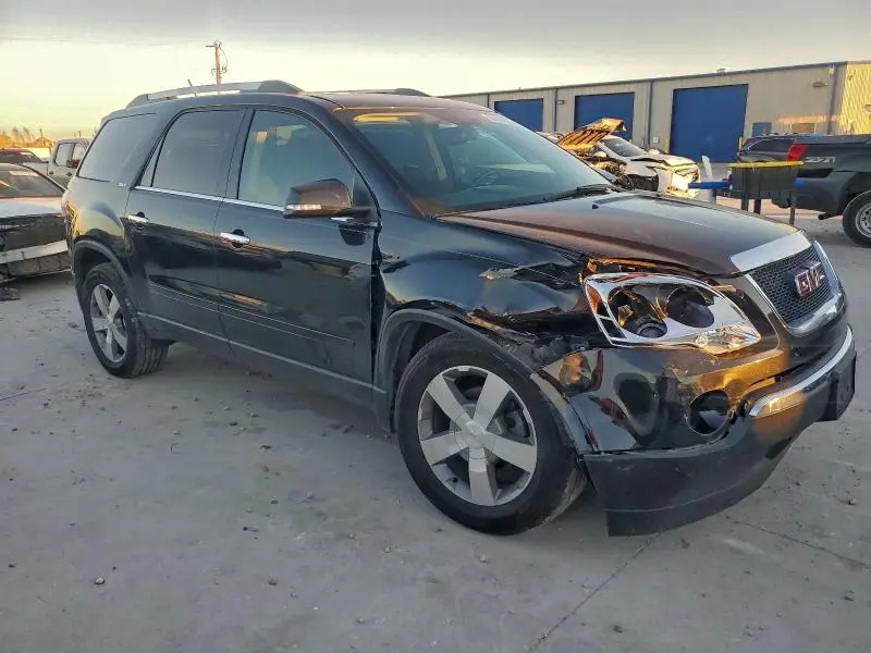2012 GMC ACADIA SLT-2  