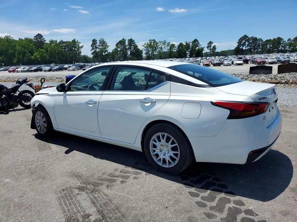 2024 NISSAN ALTIMA S  