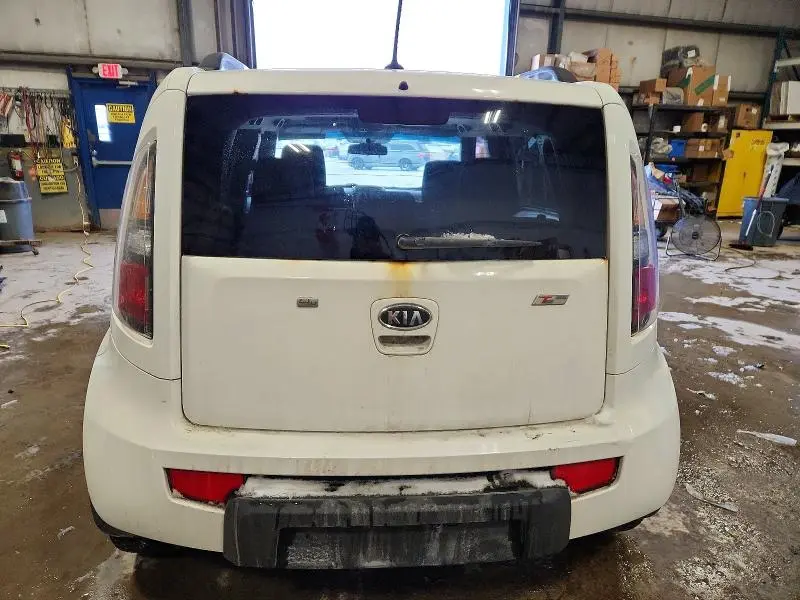 2011 KIA SOUL +  