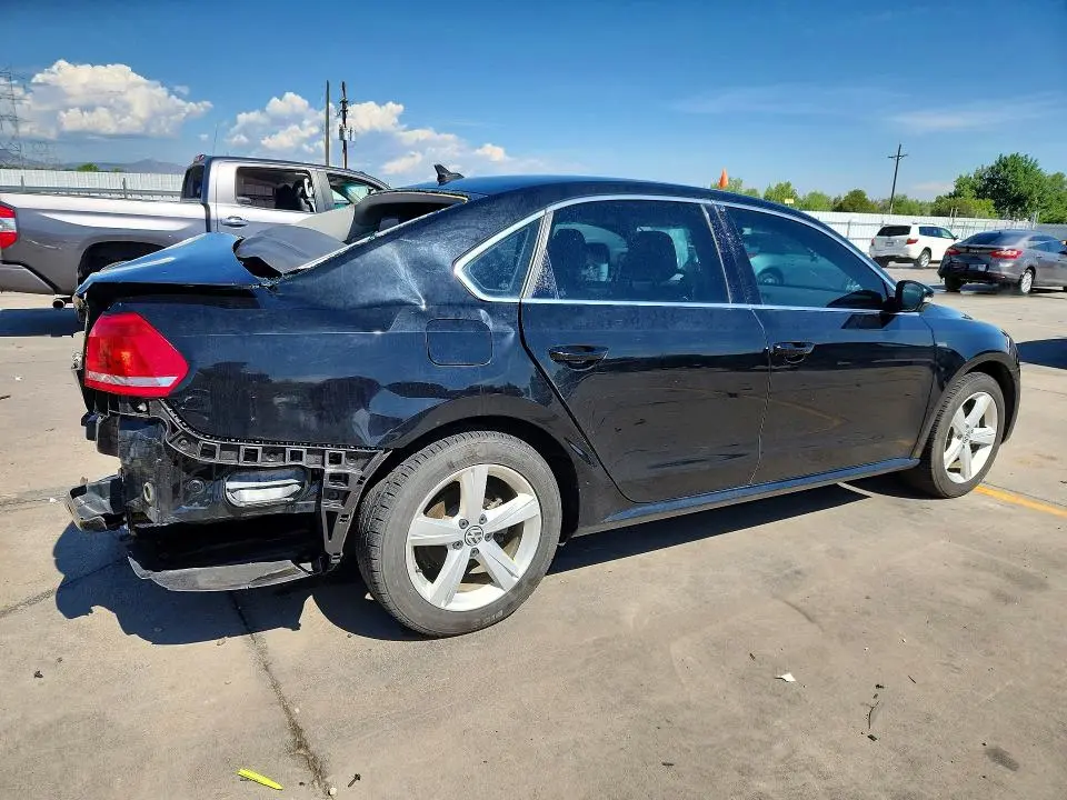 2015 VOLKSWAGEN PASSAT S  