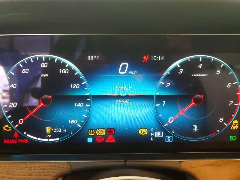 2022 MERCEDES-BENZ E 350  