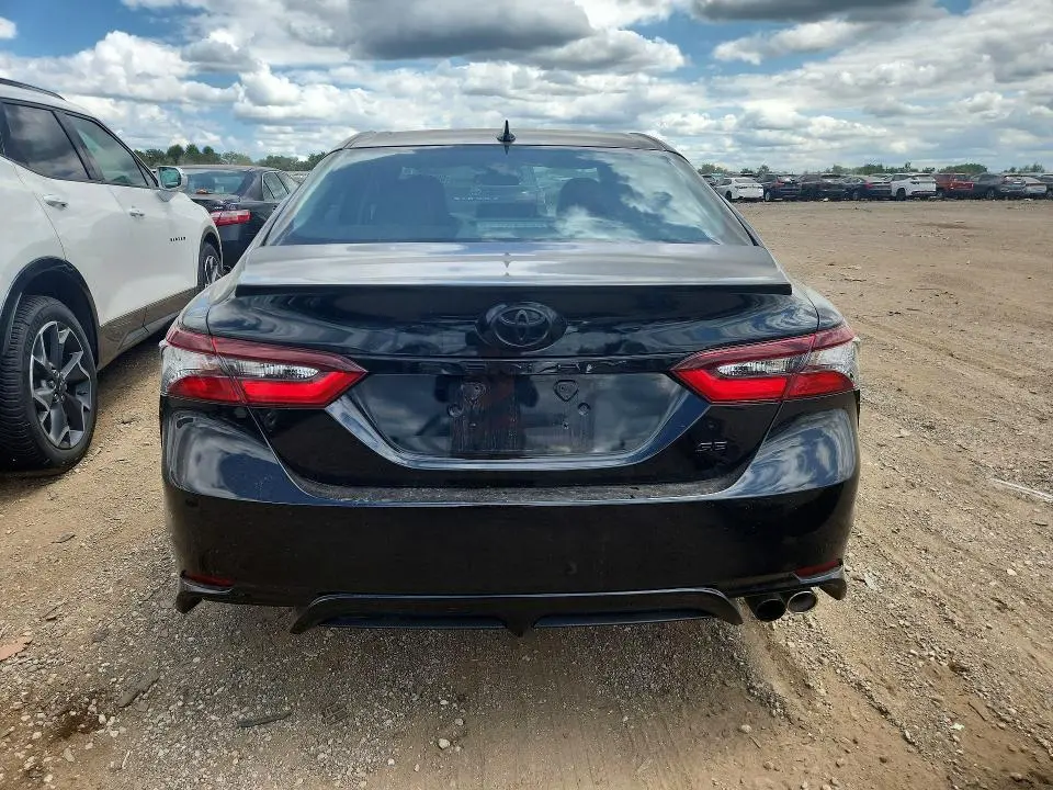 2022 TOYOTA CAMRY SE NIGHTSHADE  