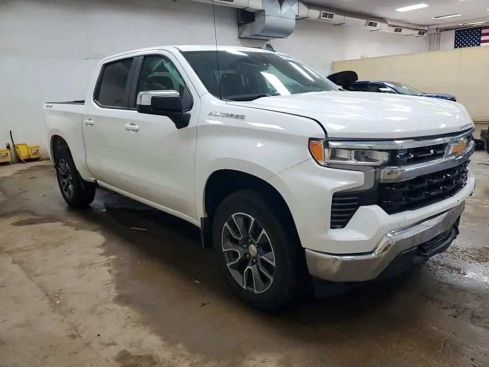 2025 CHEVROLET SILVERADO K1500 LT  