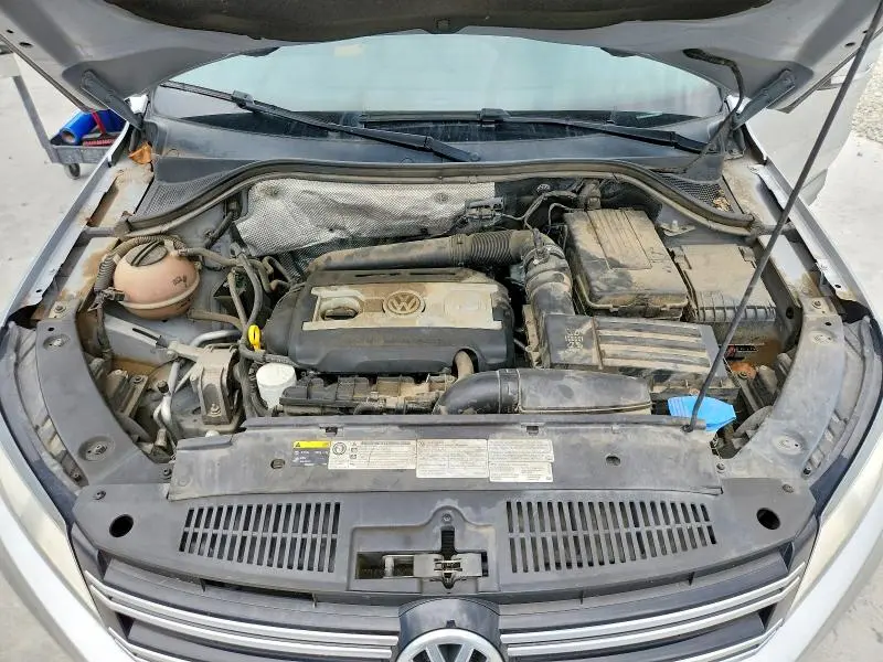 2015 VOLKSWAGEN TIGUAN S  