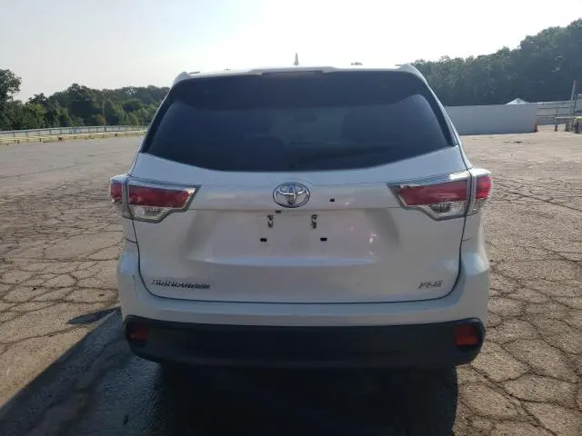2016 TOYOTA HIGHLANDER XLE  
