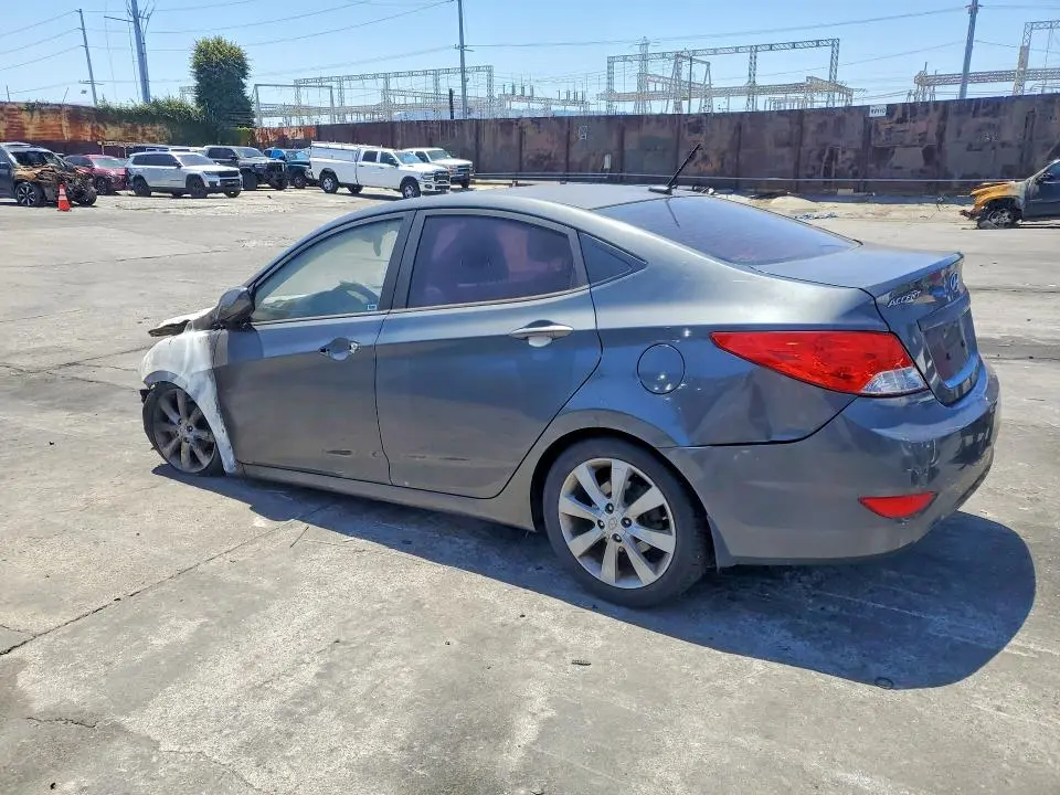 2013 HYUNDAI ACCENT GLS  