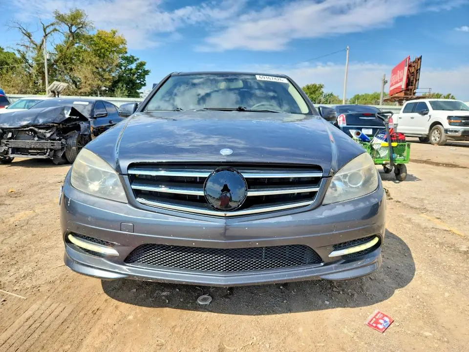 2011 MERCEDES-BENZ C 300  