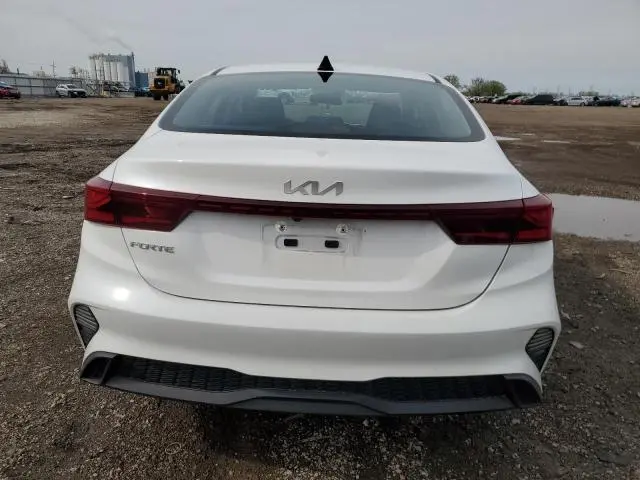 2024 KIA FORTE LX  