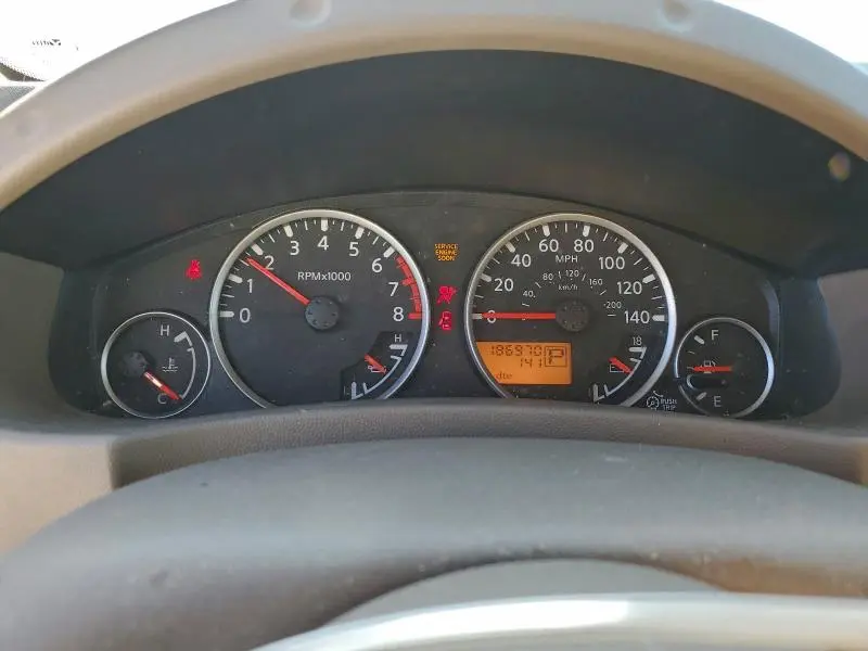 2010 NISSAN FRONTIER CREW CAB SE  