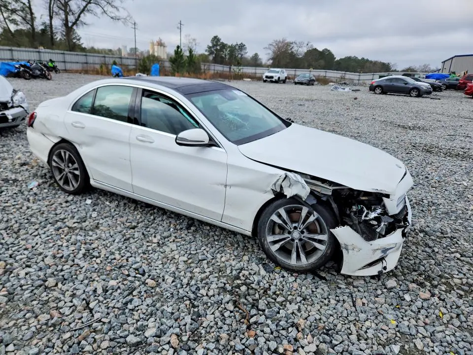 2016 MERCEDES-BENZ C 300  