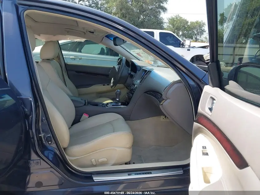 2012 INFINITI G37 JOURNEY