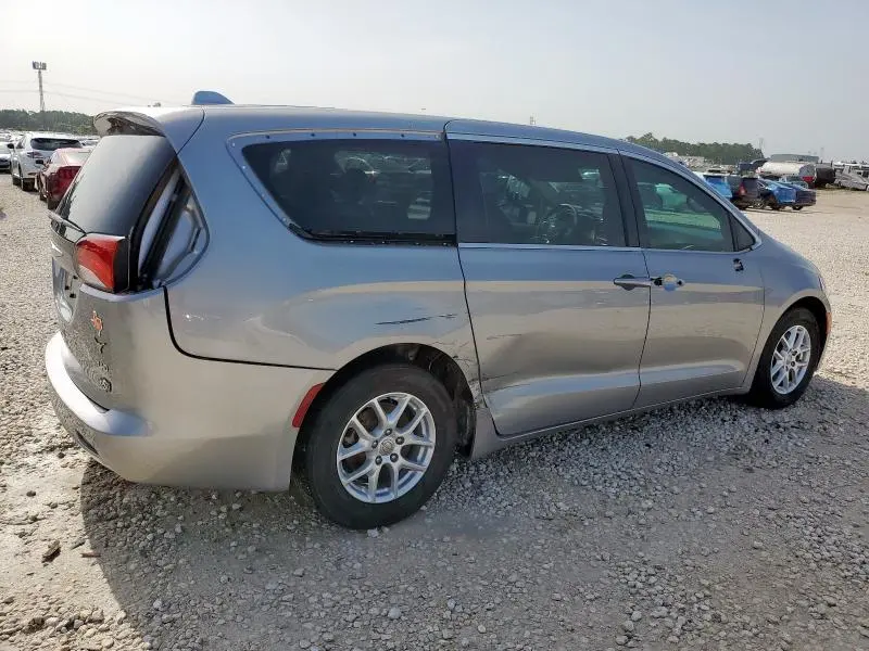 2017 CHRYSLER PACIFICA LX  