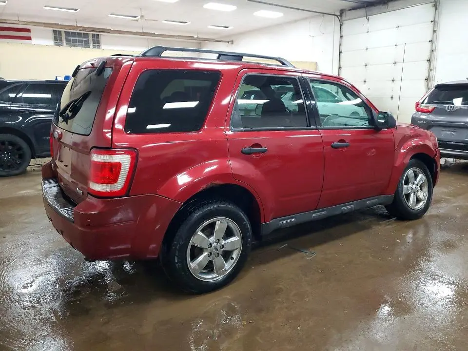 2012 FORD ESCAPE XLT  