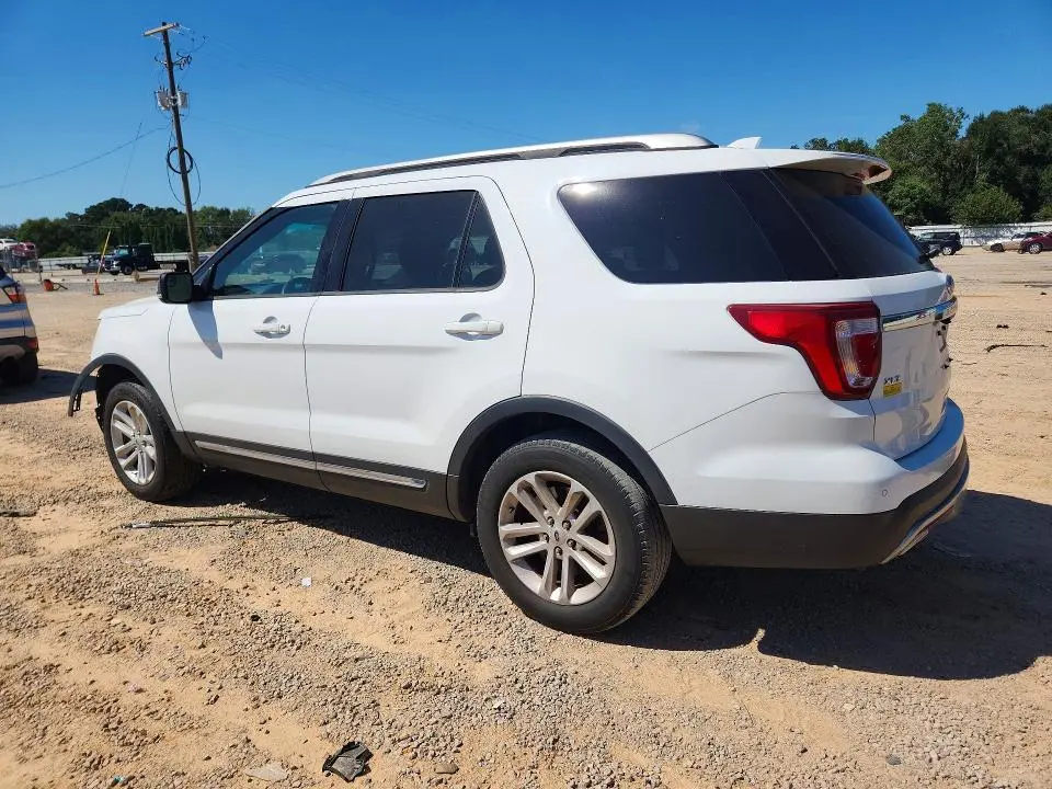 2017 FORD EXPLORER XLT  