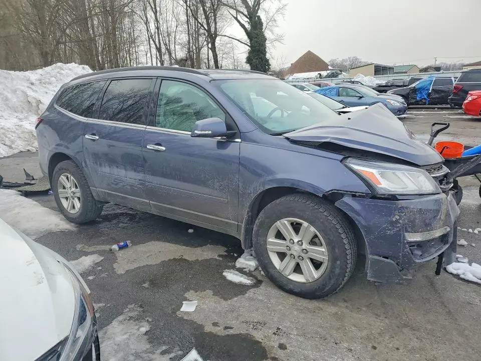 2014 CHEVROLET TRAVERSE LT  