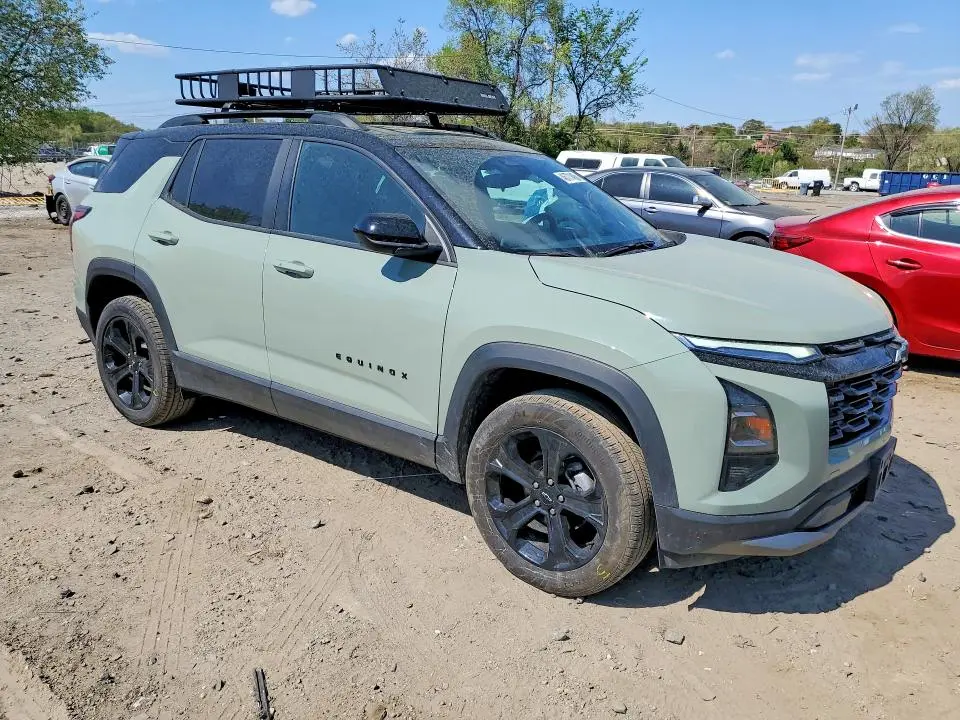 2025 CHEVROLET EQUINOX LT  