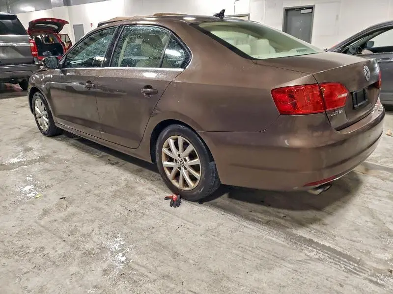 2014 VOLKSWAGEN JETTA SE  