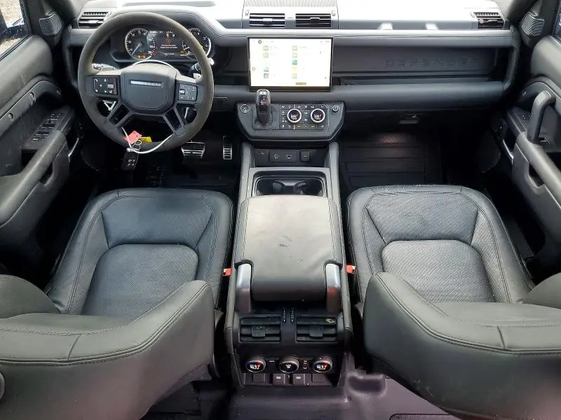 2023 LAND ROVER DEFENDER 110  