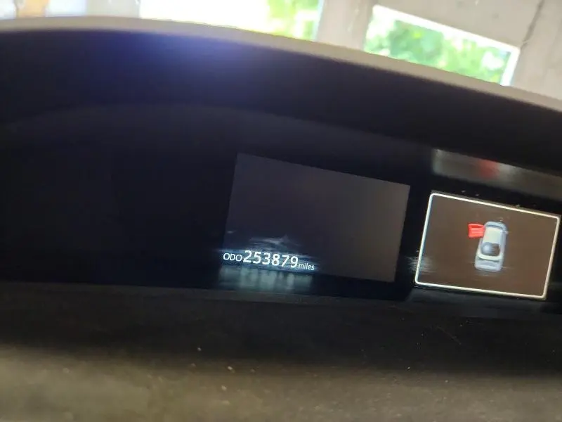 2019 TOYOTA PRIUS XLE AWD-E  