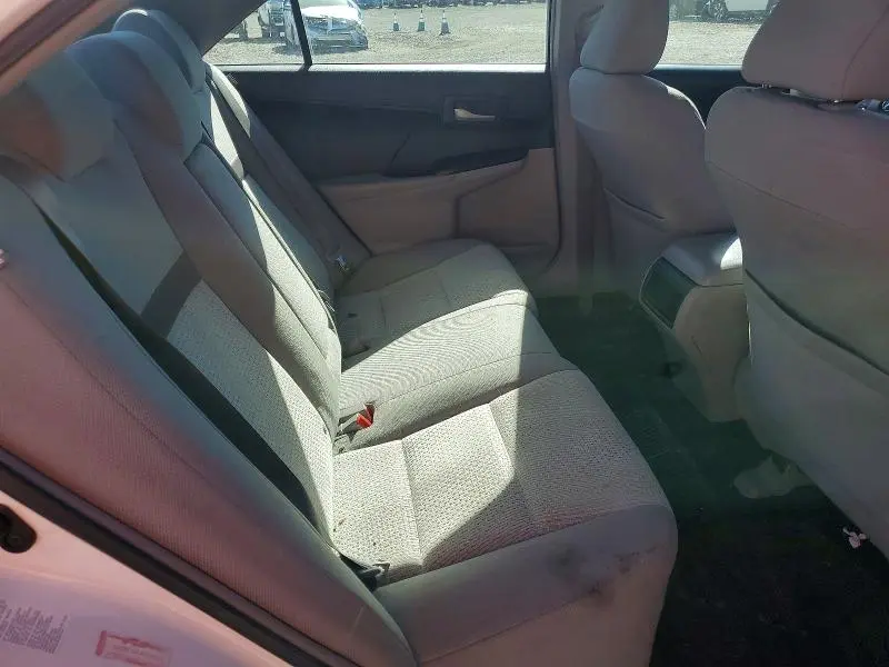 2014 TOYOTA CAMRY LE  
