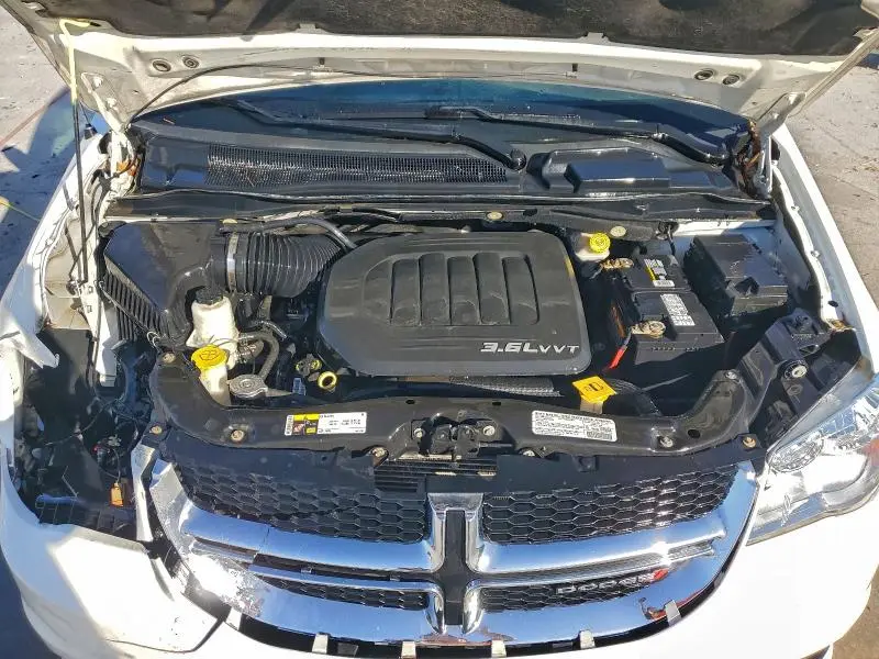 2013 DODGE GRAND CARAVAN SE  