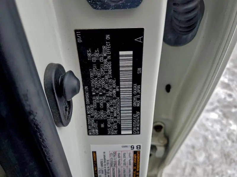 2011 TOYOTA 4RUNNER SR5  