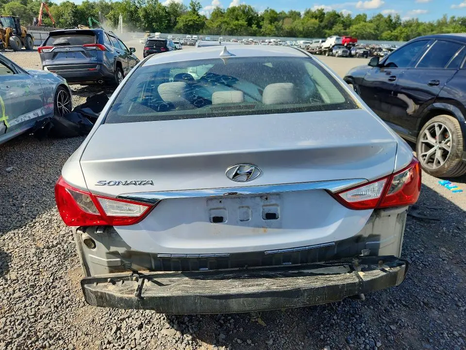 2012 HYUNDAI SONATA GLS  