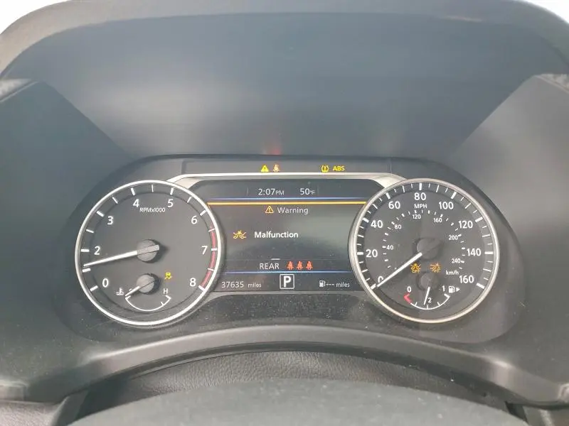 2023 NISSAN SENTRA SR  