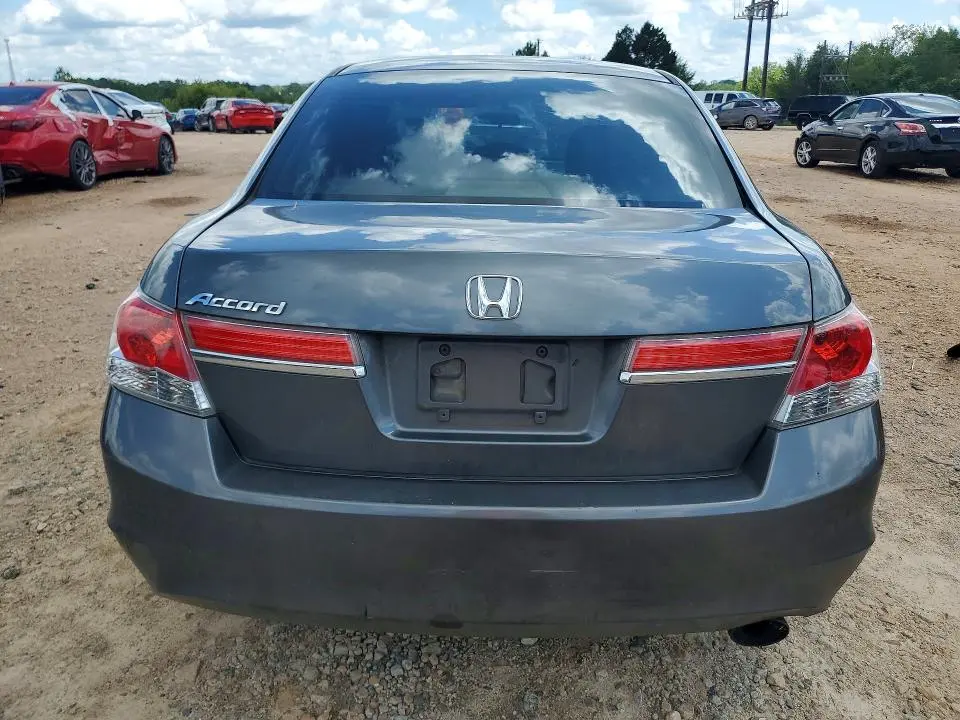 2011 HONDA ACCORD LX  