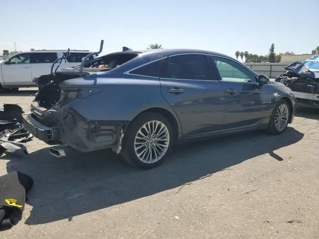 2019 TOYOTA AVALON XLE  