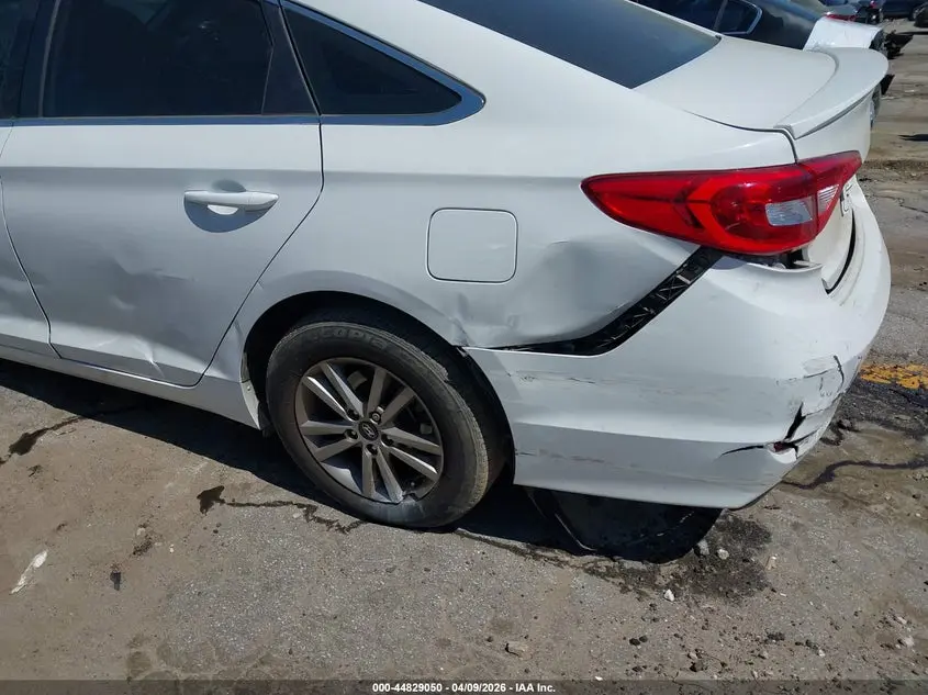 2017 HYUNDAI SONATA SE