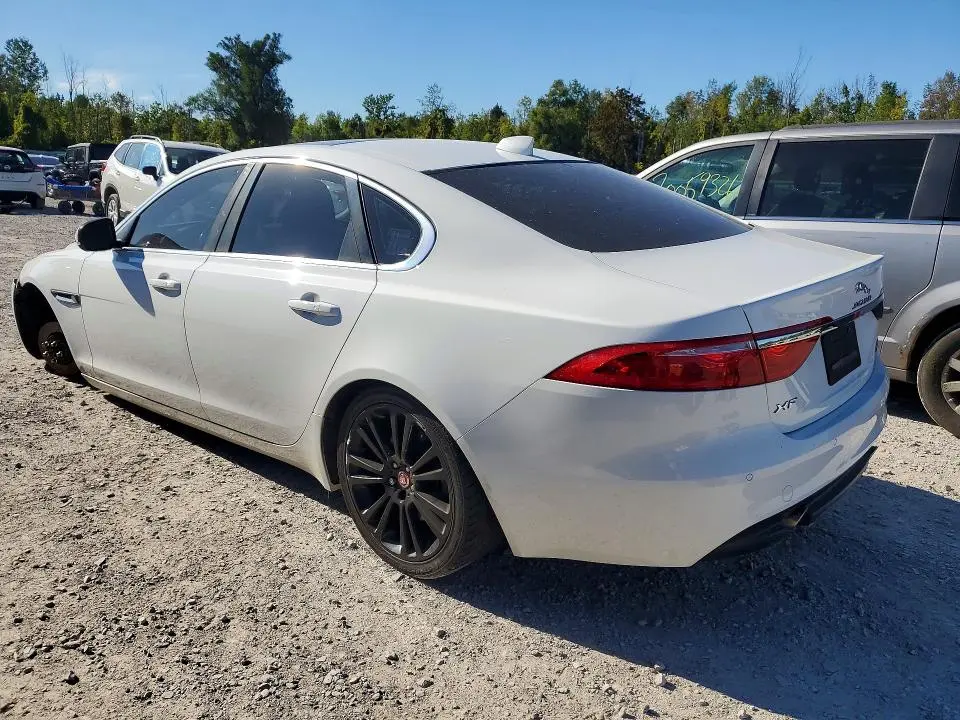 2018 JAGUAR XF PRESTIGE  