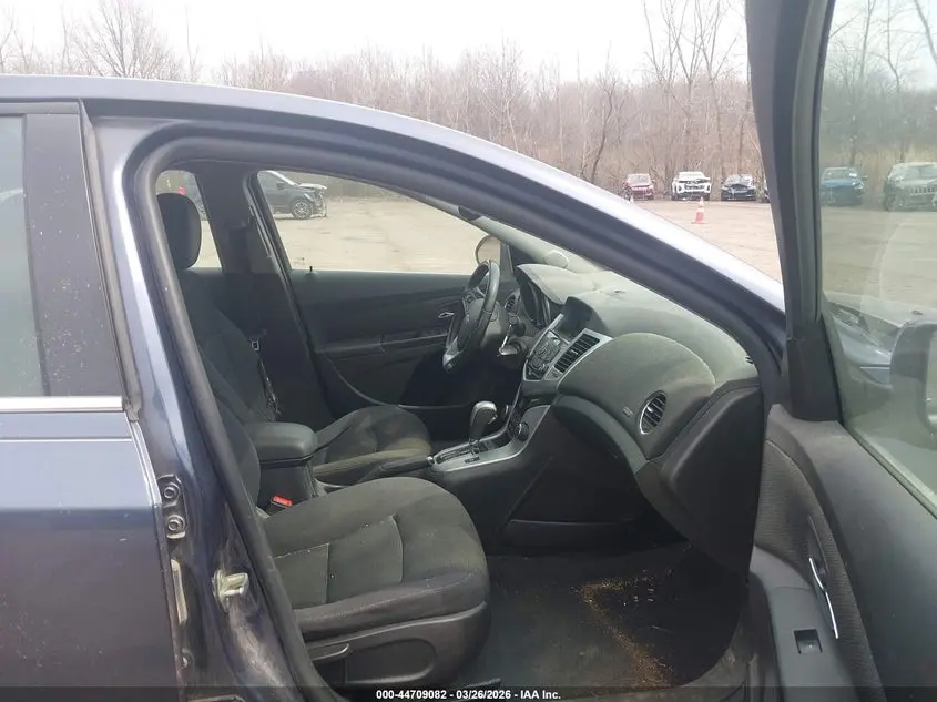 2014 CHEVROLET CRUZE 1LT AUTO