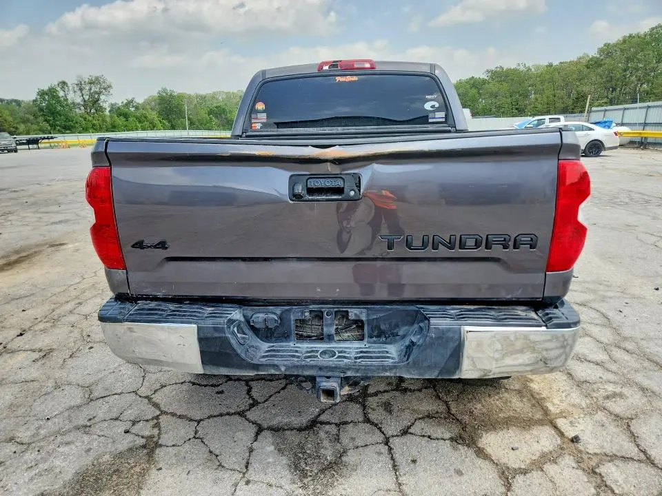 2019 TOYOTA TUNDRA CREWMAX SR5  