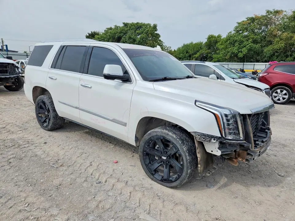 2018 CADILLAC ESCALADE LUXURY  